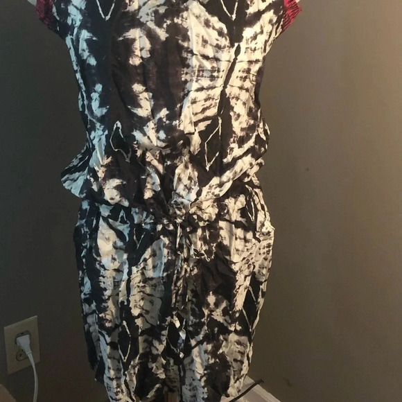 Da-Nang Silk Butterfly Romper M L - Picture 5 of 15